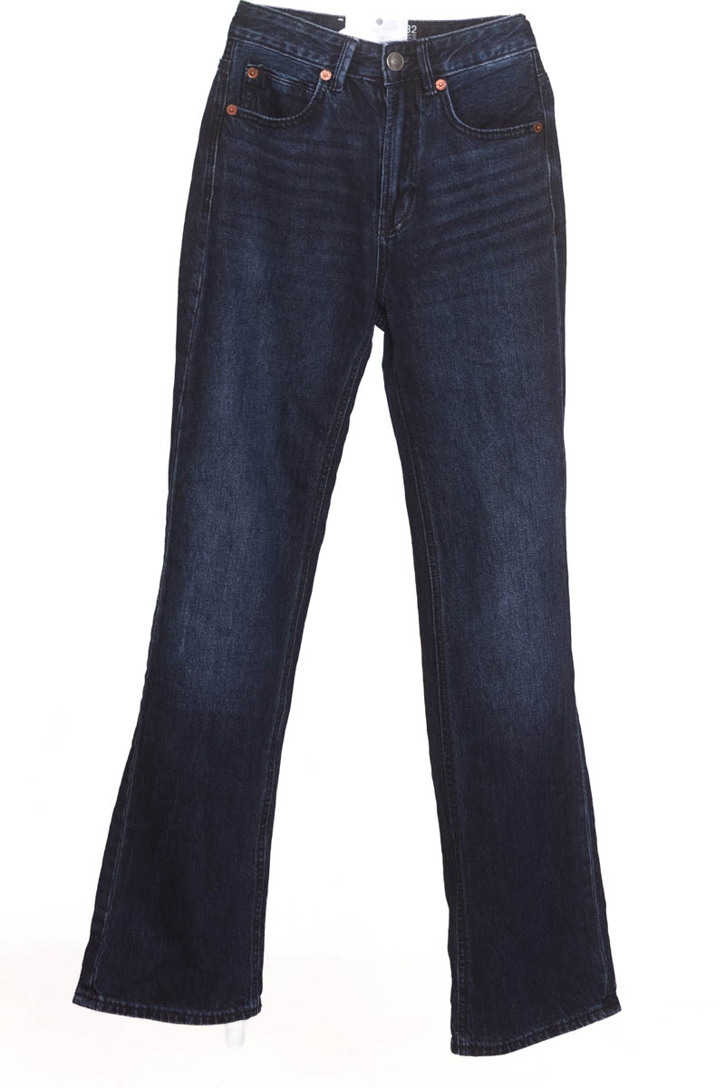 Pantalones color Azul - Stradivarius