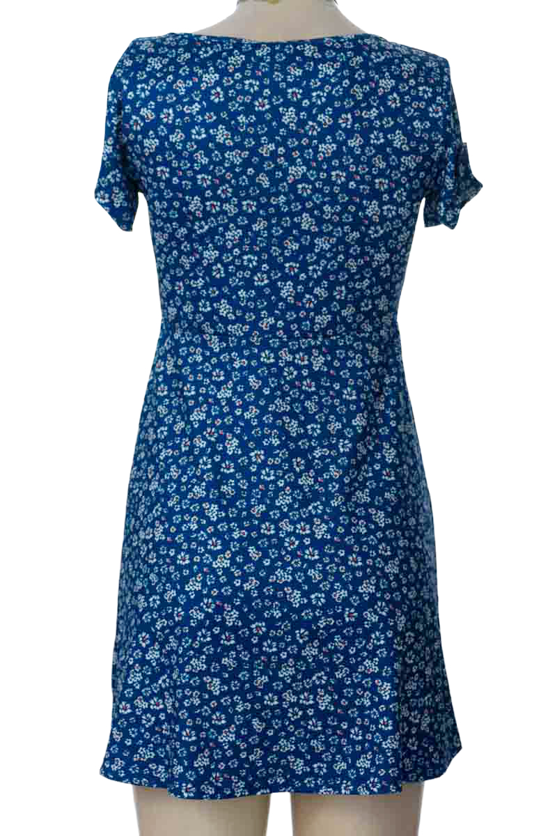 Vestido / Enterizo color Azul - Closeando