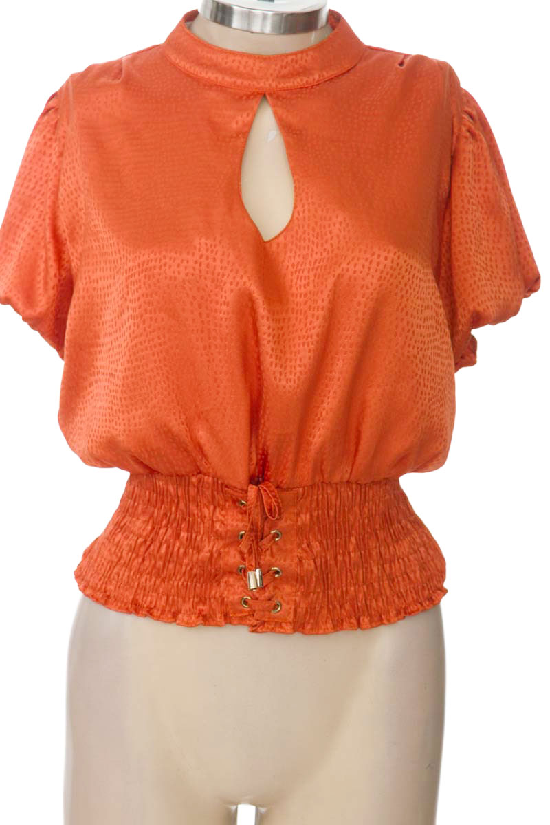 Blusa color Naranja - Vikats