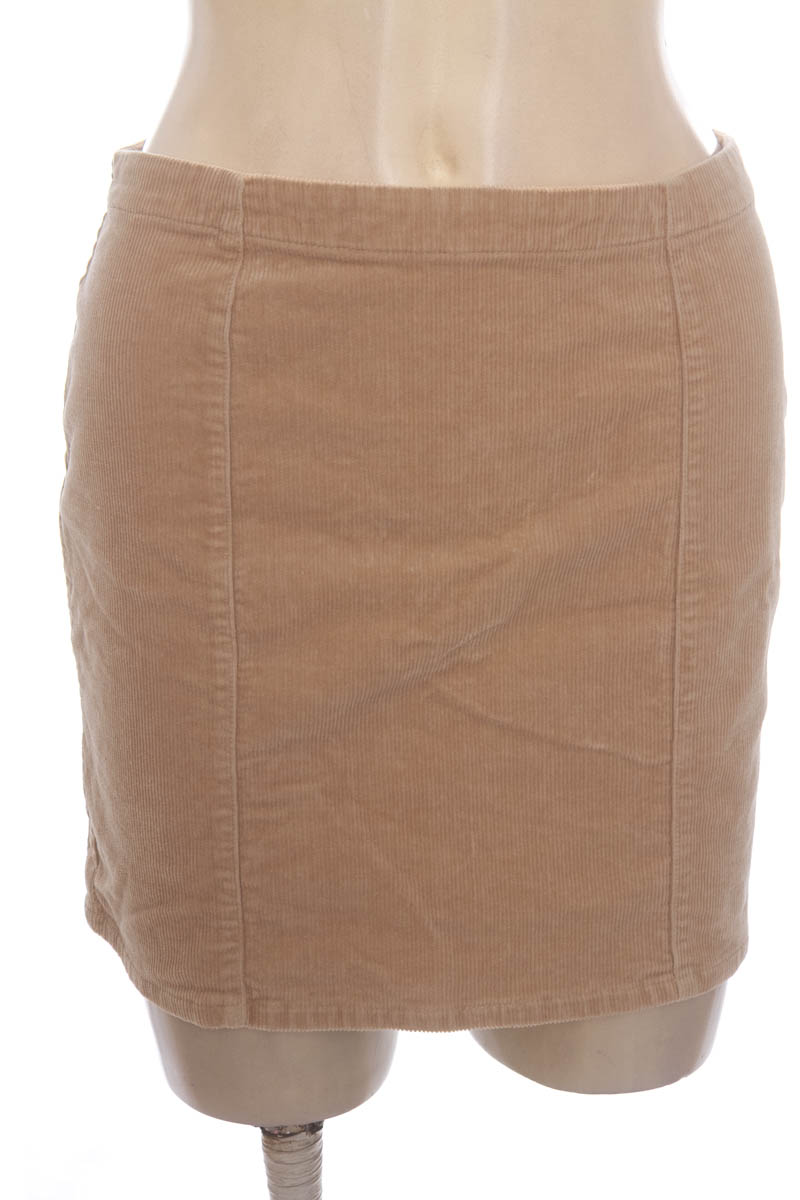 Falda color Beige - Forever 21