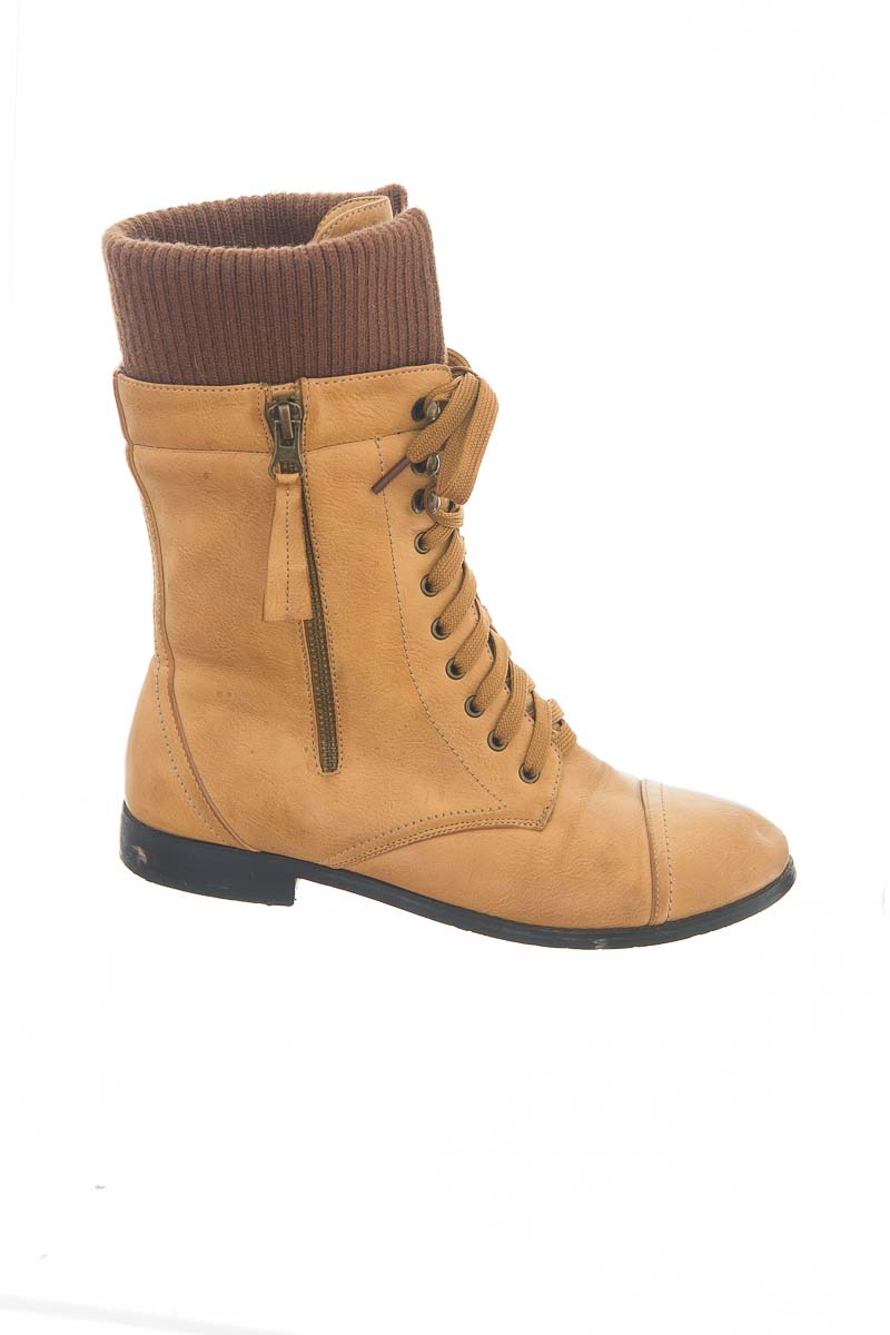 Zapatos color Mostaza - ELA