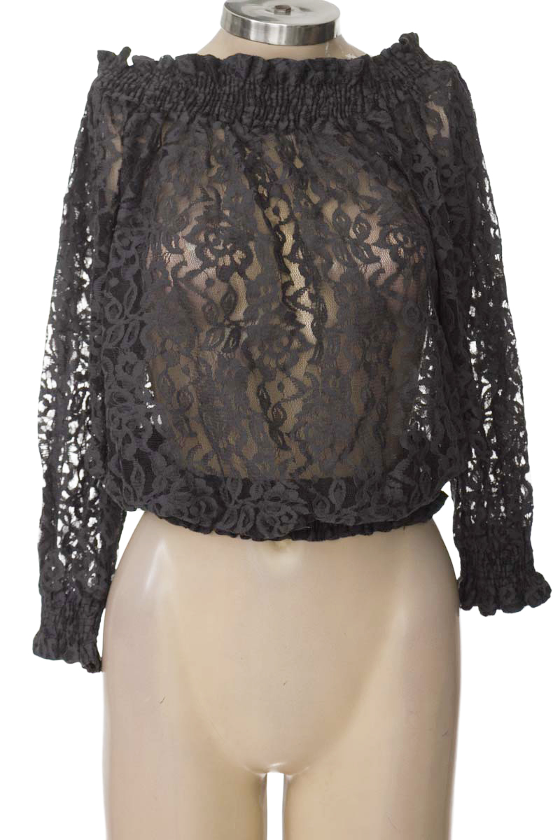 Blusa color Gris - Closeando