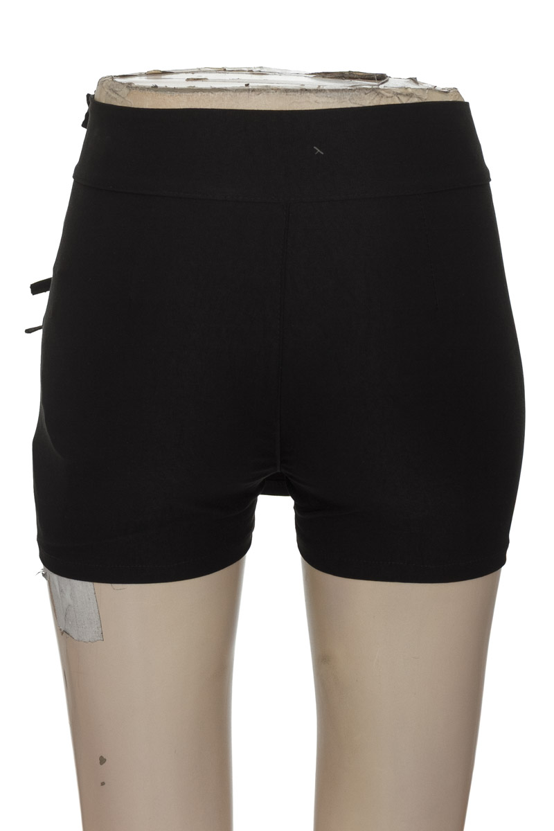 Falda color Negro - Closeando