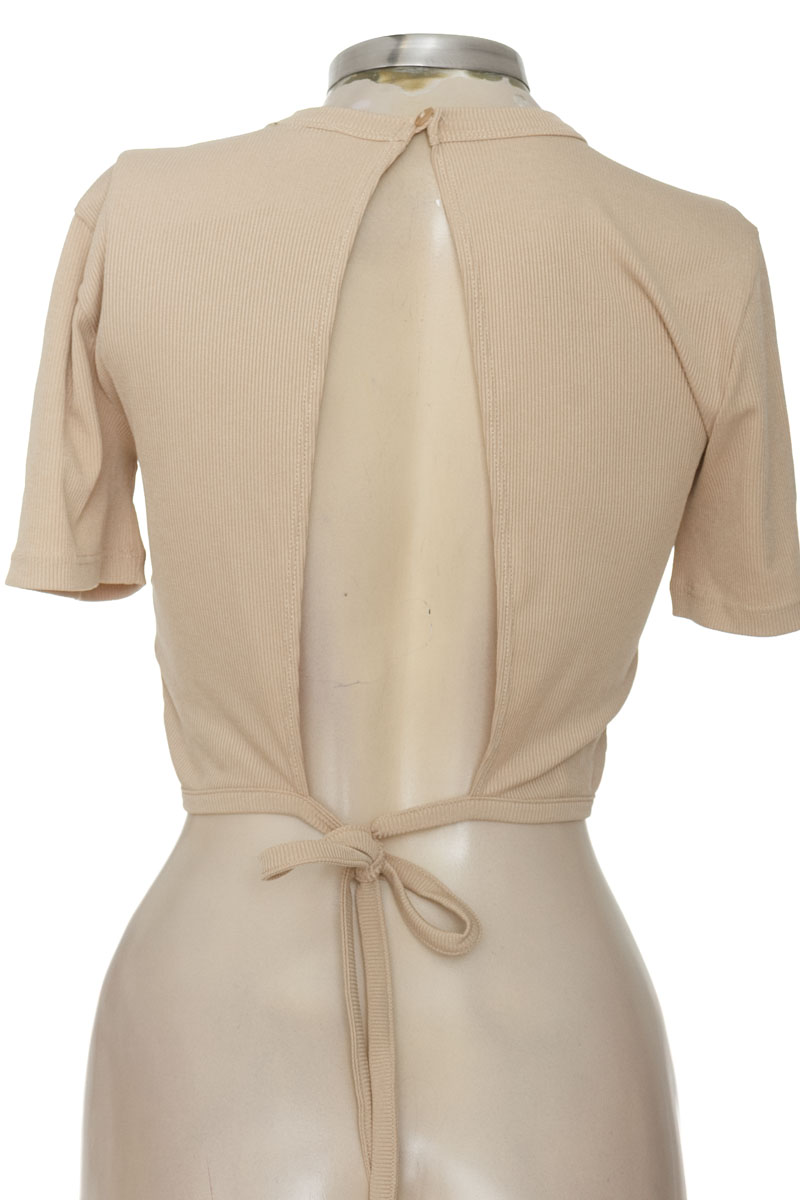 Top / Camiseta color Beige - ELA