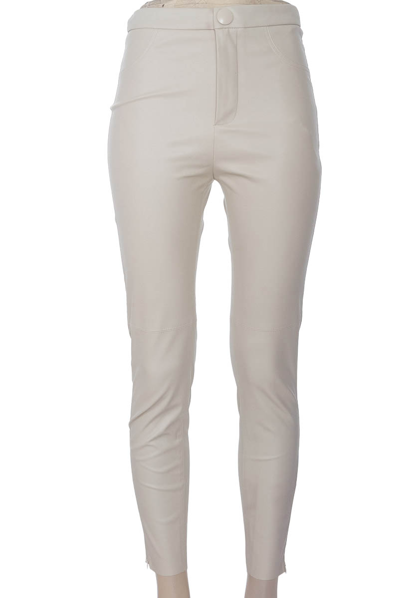 Pantalones color Beige - Zara