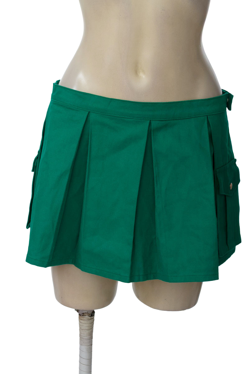 Falda color Verde - Closeando