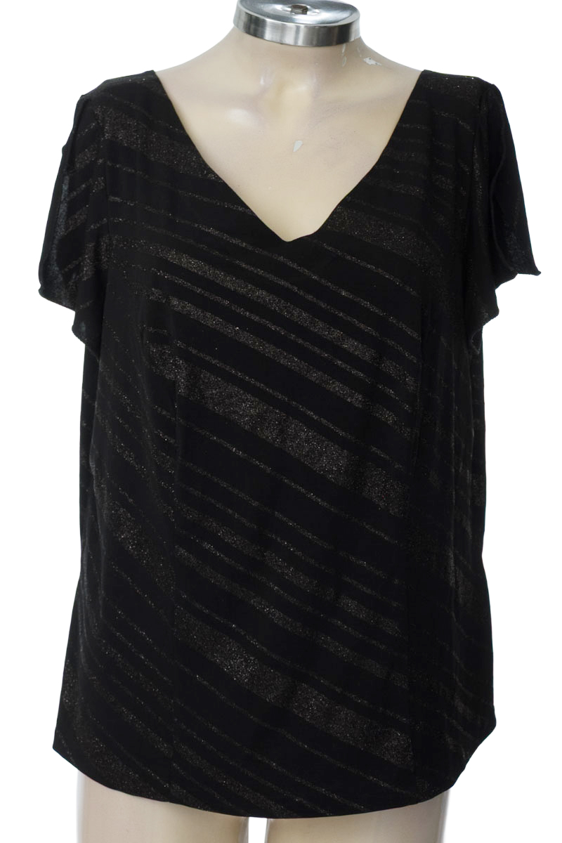 Blusa color Negro - Closeando