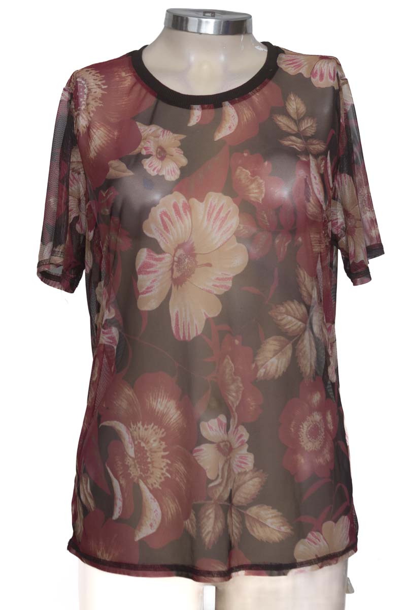 Top / Camiseta color Café - Pacífika