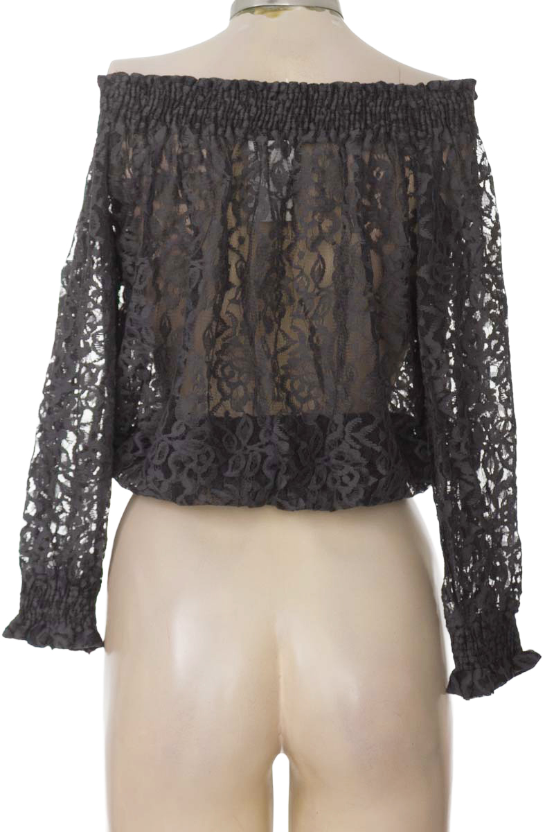 Blusa color Gris - Closeando