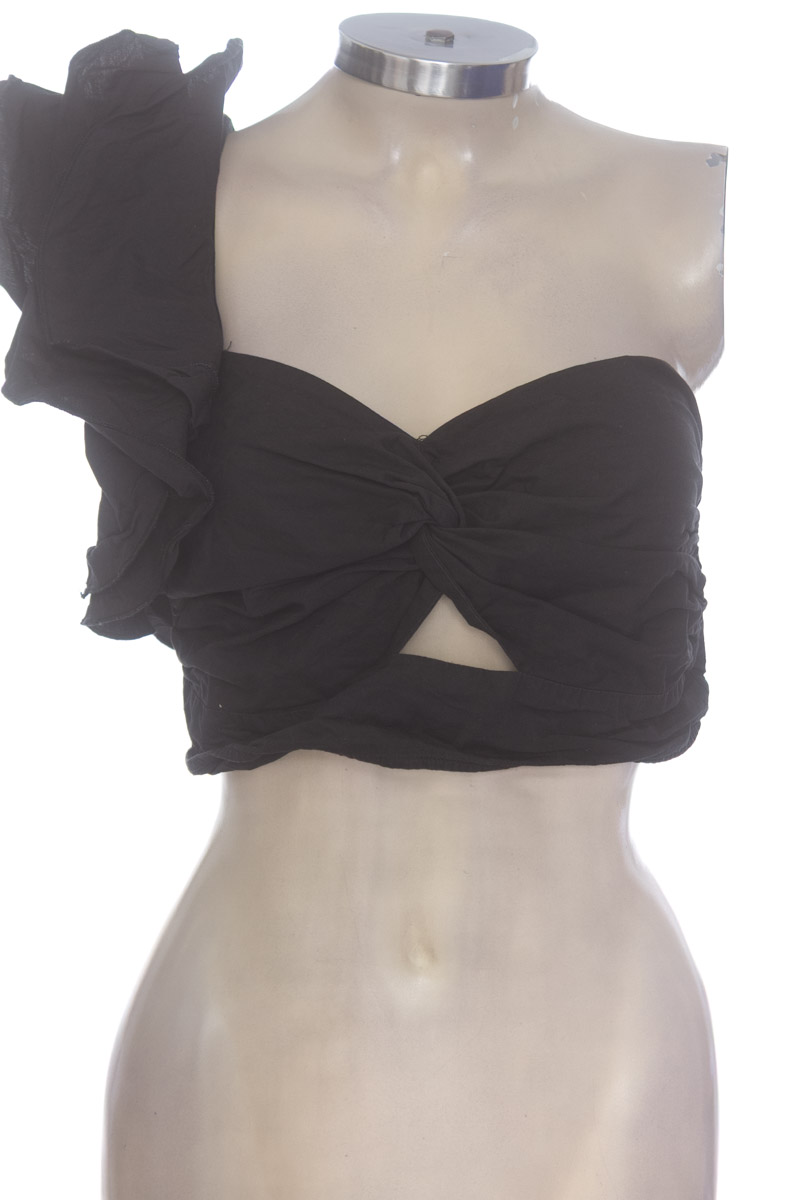 Top / Camiseta color Negro - ELA