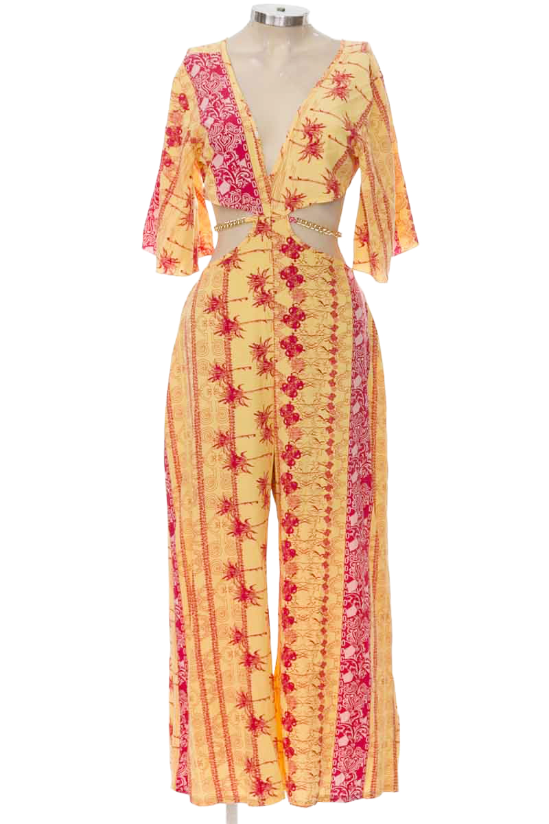 Vestido / Enterizo color Amarillo - Myrose