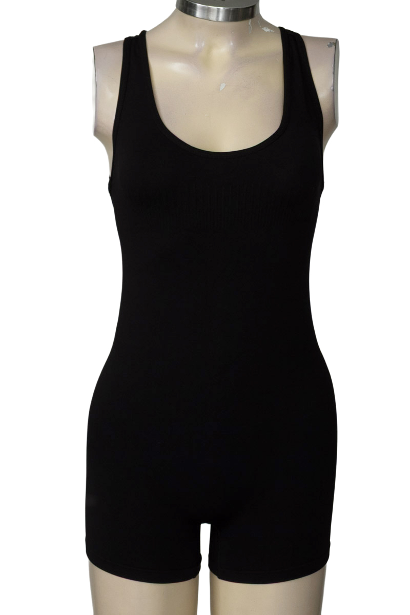Vestido / Enterizo color Negro - Closeando