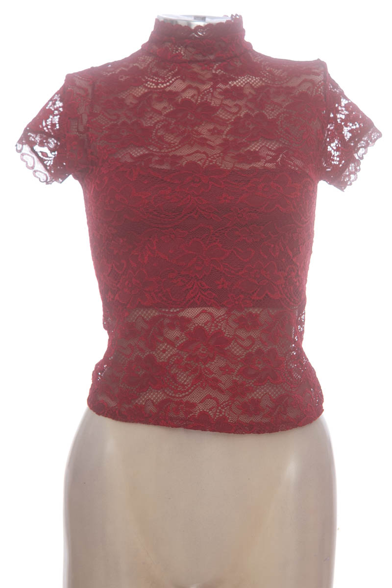 Top / Camiseta color Vinotinto - Closeando