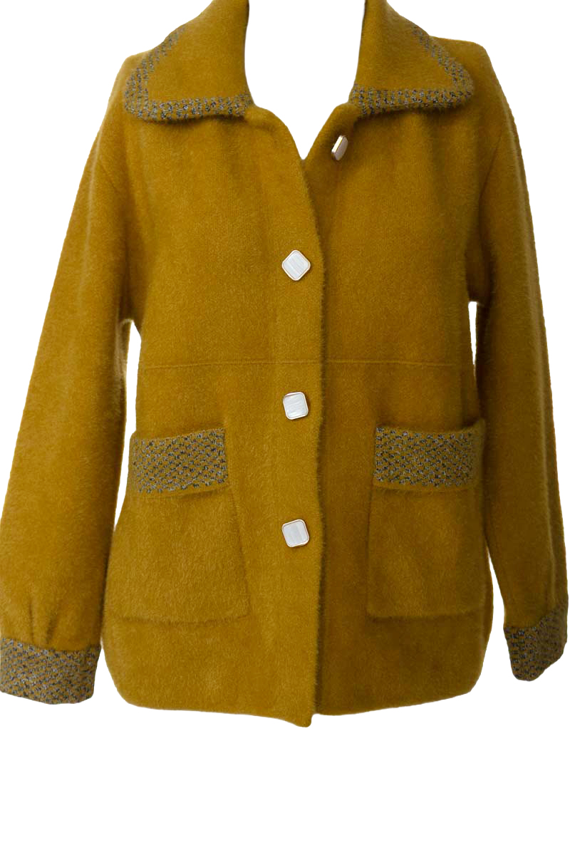 Sweater color Mostaza - Closeando