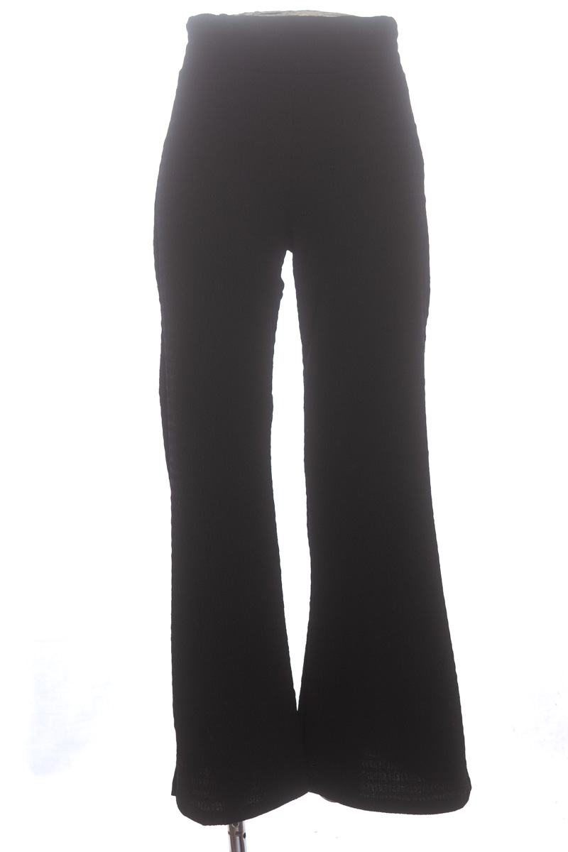 Pantalones color Negro - Ryocco
