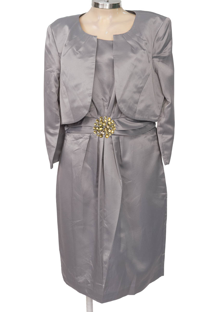 Vestido / Enterizo color Plateado - Jessica Howard