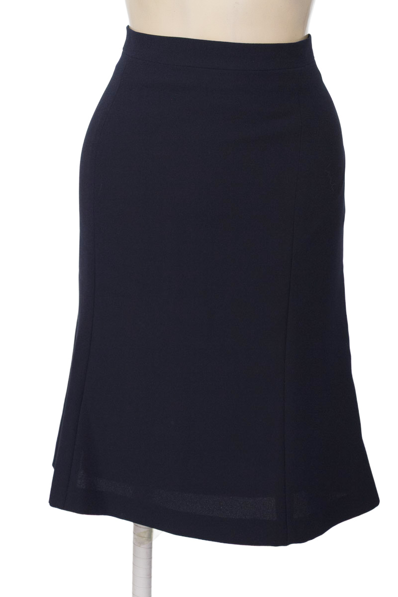 Falda color Azul - Closeando