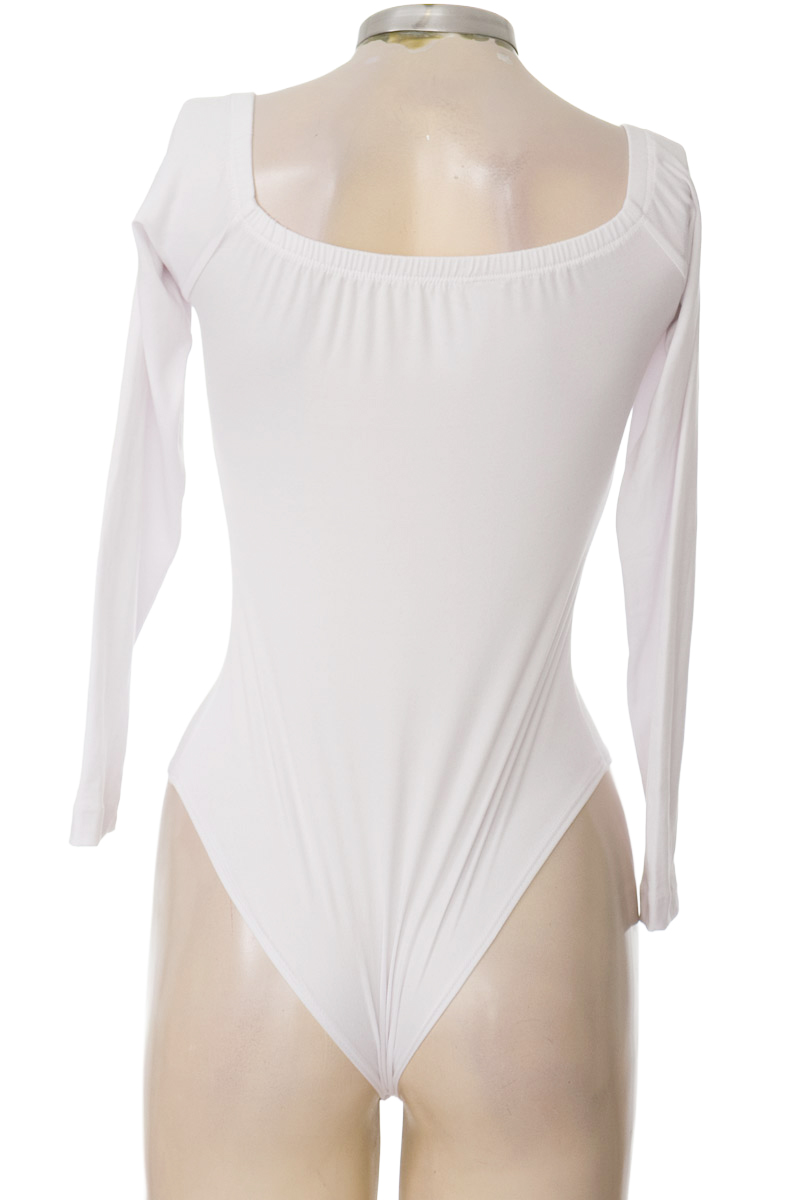 Top / Camiseta color Blanco - Closeando