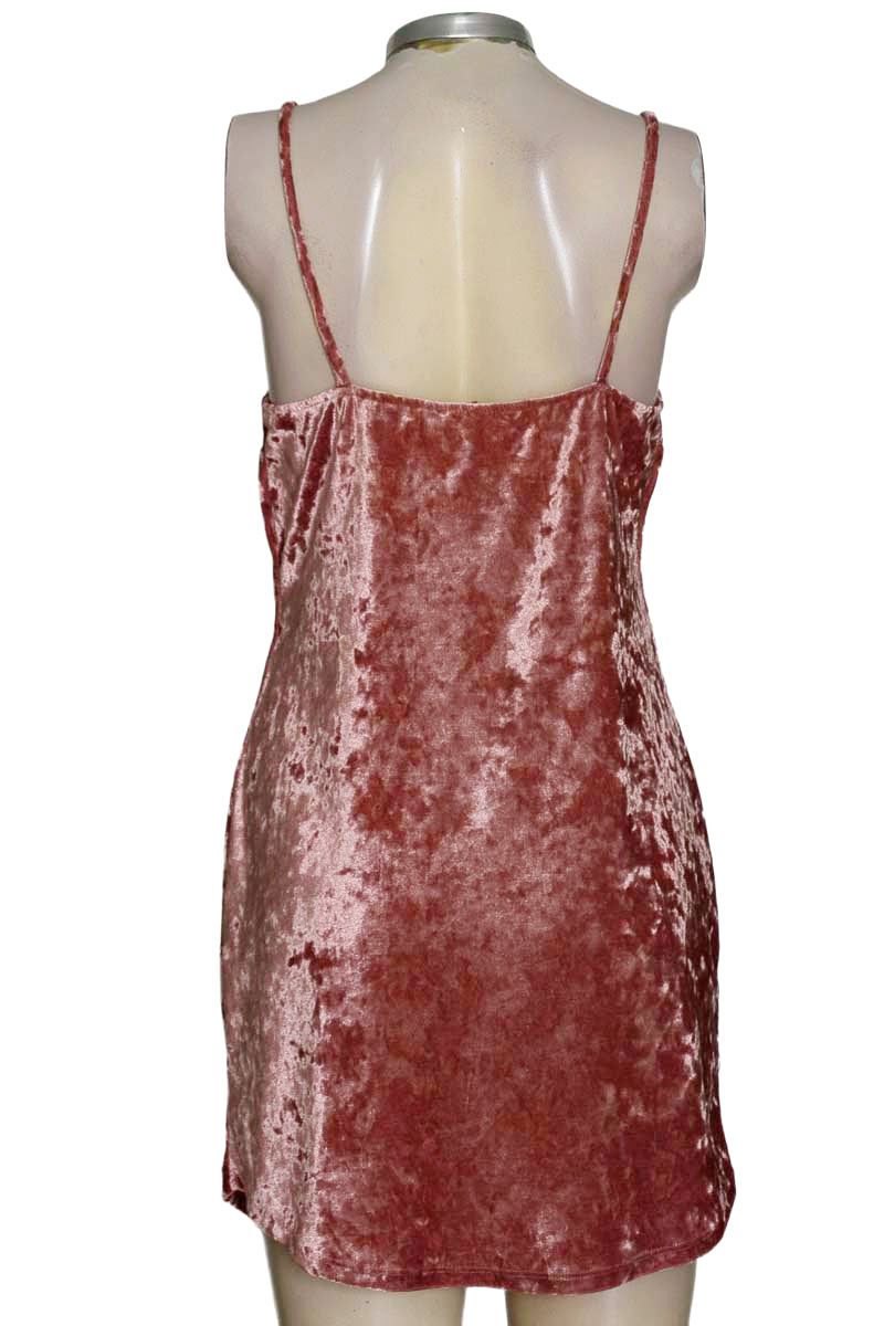 Vestido / Enterizo color Rosado - Forever 21