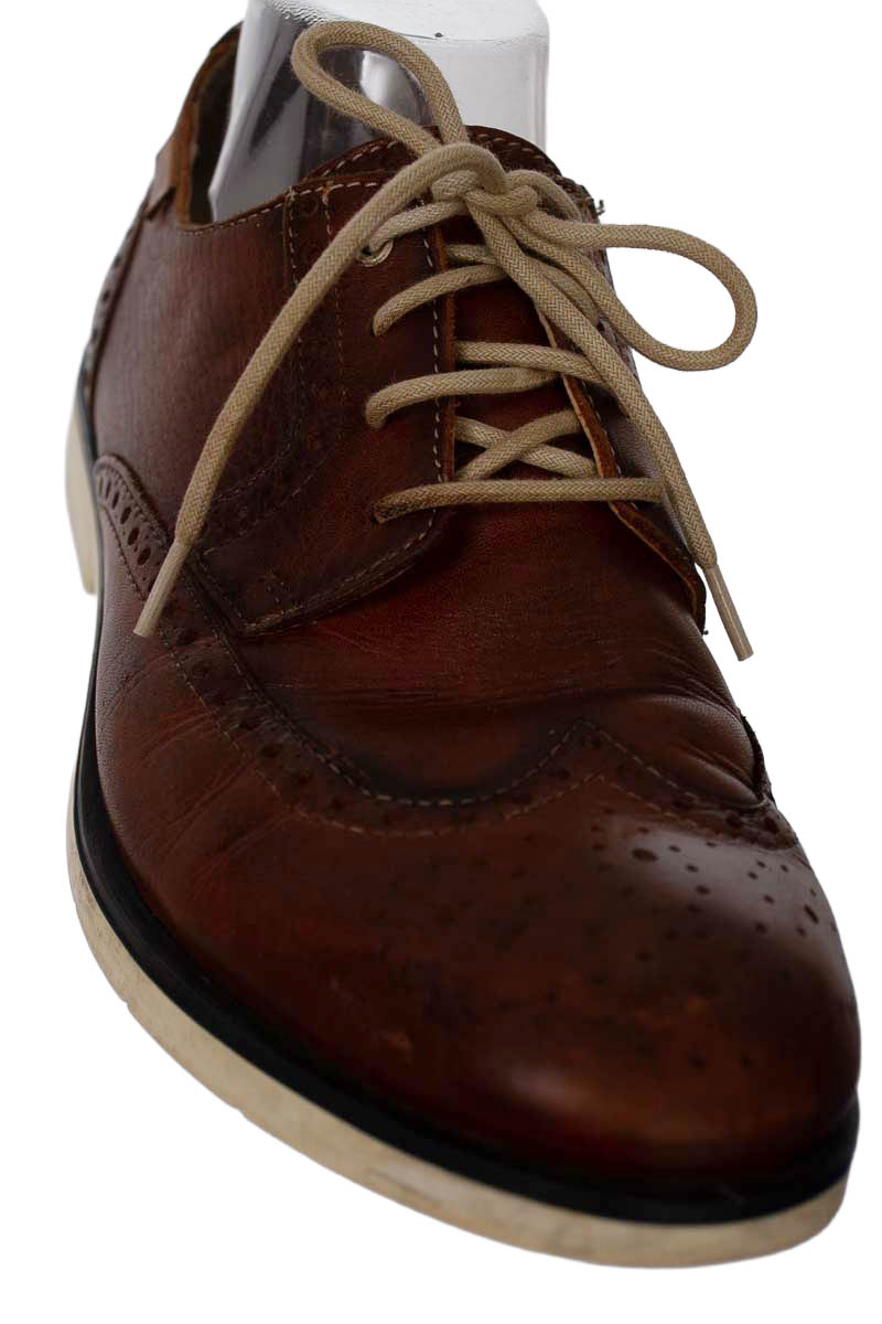 Zapato color Café - Pikolinos