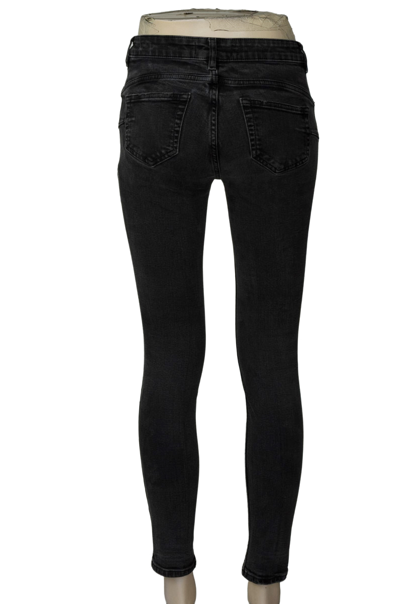 Pantalones color Negro - MNG