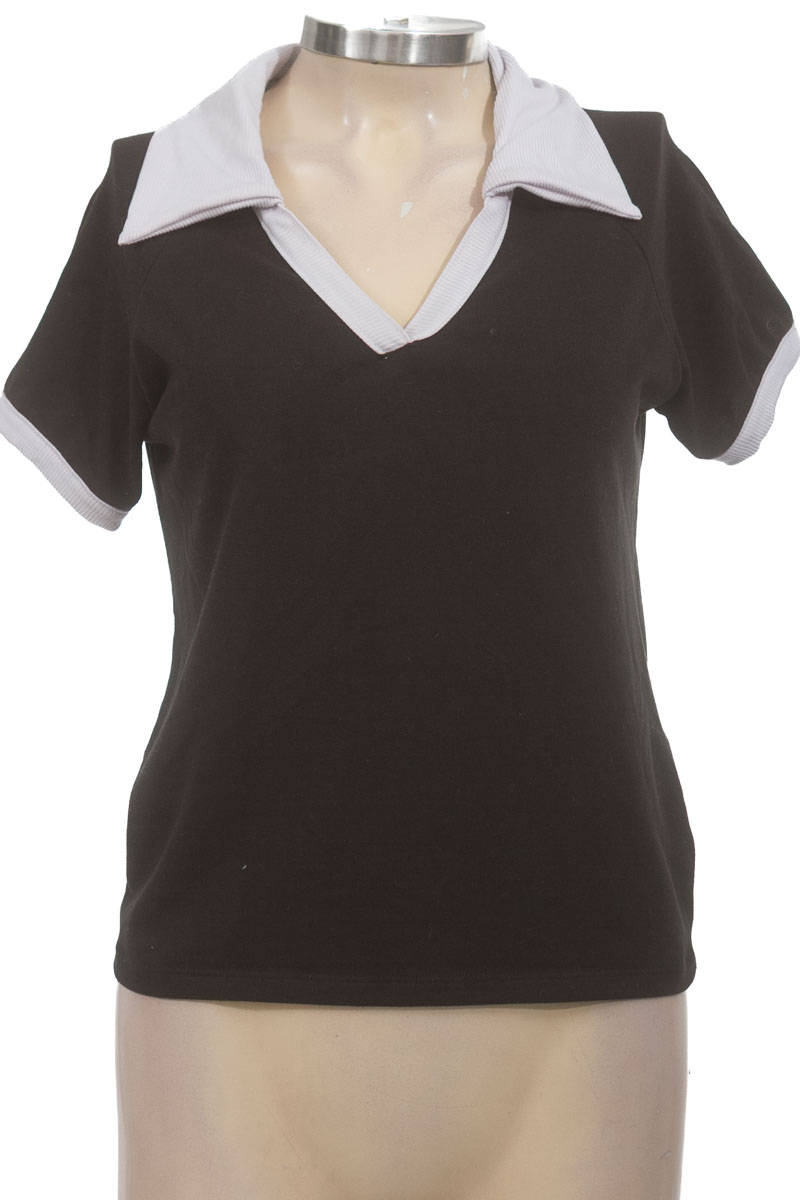 Top / Camiseta color Negro - Real Human