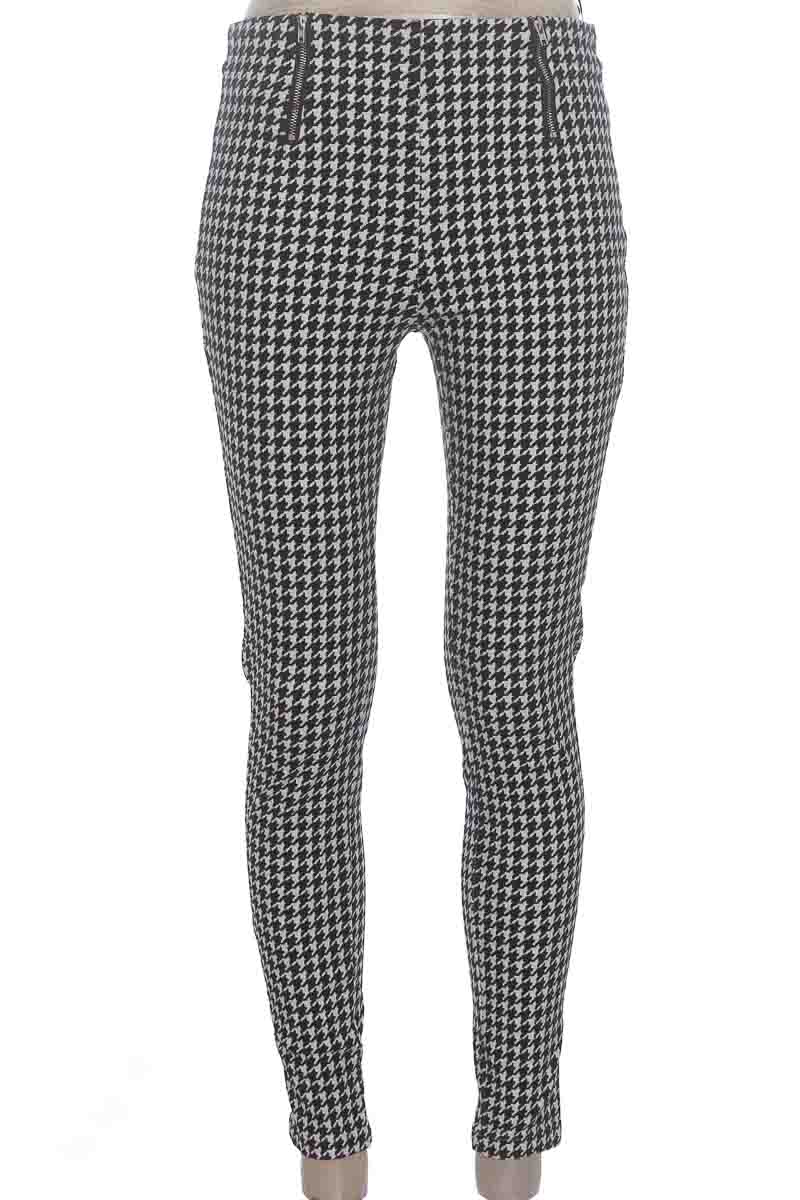 Pantalones color Negro - ELA