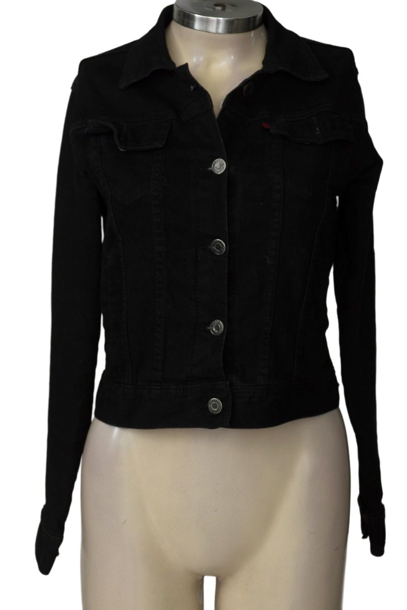 Chaqueta / Abrigo color Negro - Closeando