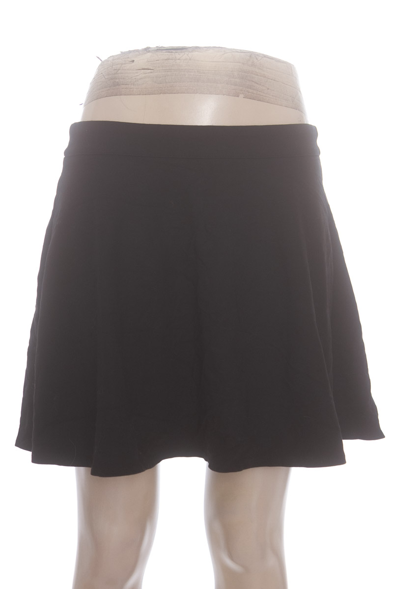 Short color Negro - Closeando