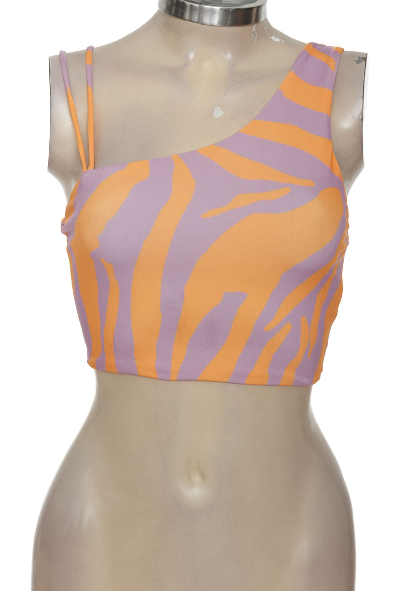 Top / Camiseta color Lila - Bershka
