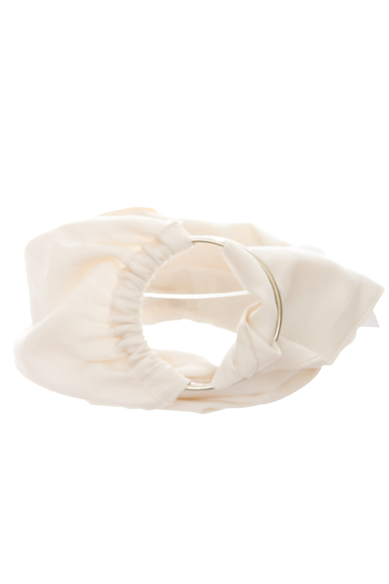 Accesorios color Beige - Closeando