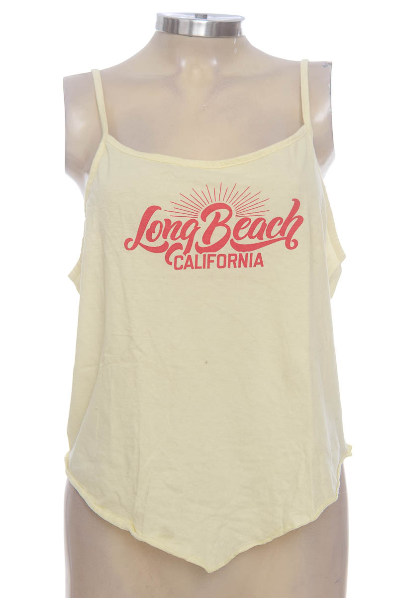 Top / Camiseta color Amarillo - Jennyfer