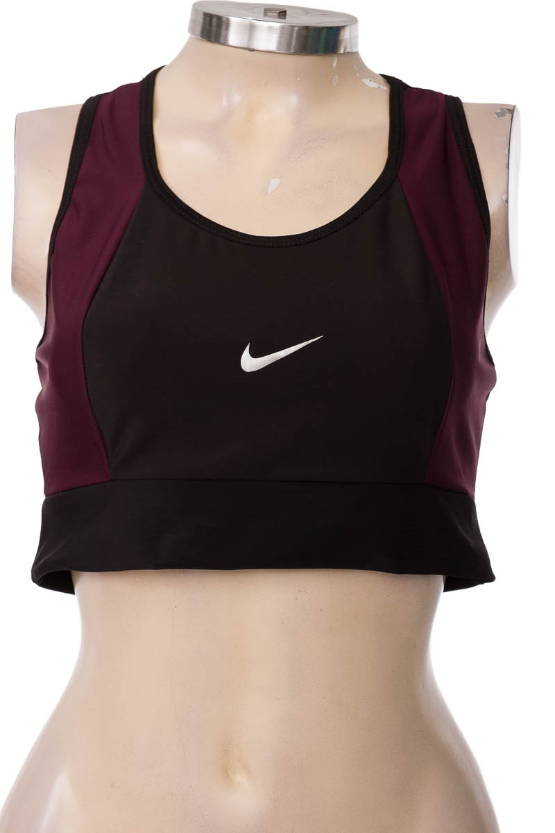 Ropa Deportiva / Salida de Baño color Negro - Closeando