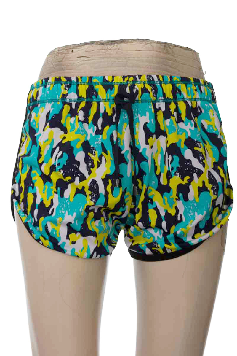 Short color Estampado - Closeando