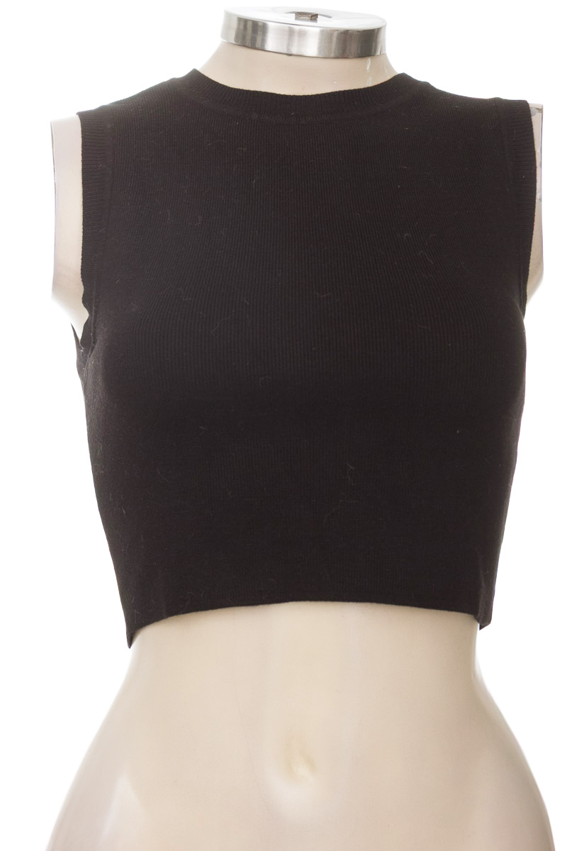Top / Camiseta color Negro - Zara