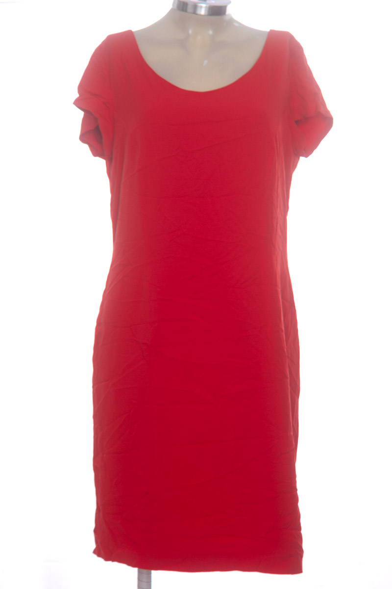 Vestido / Enterizo color Rojo - Closeando