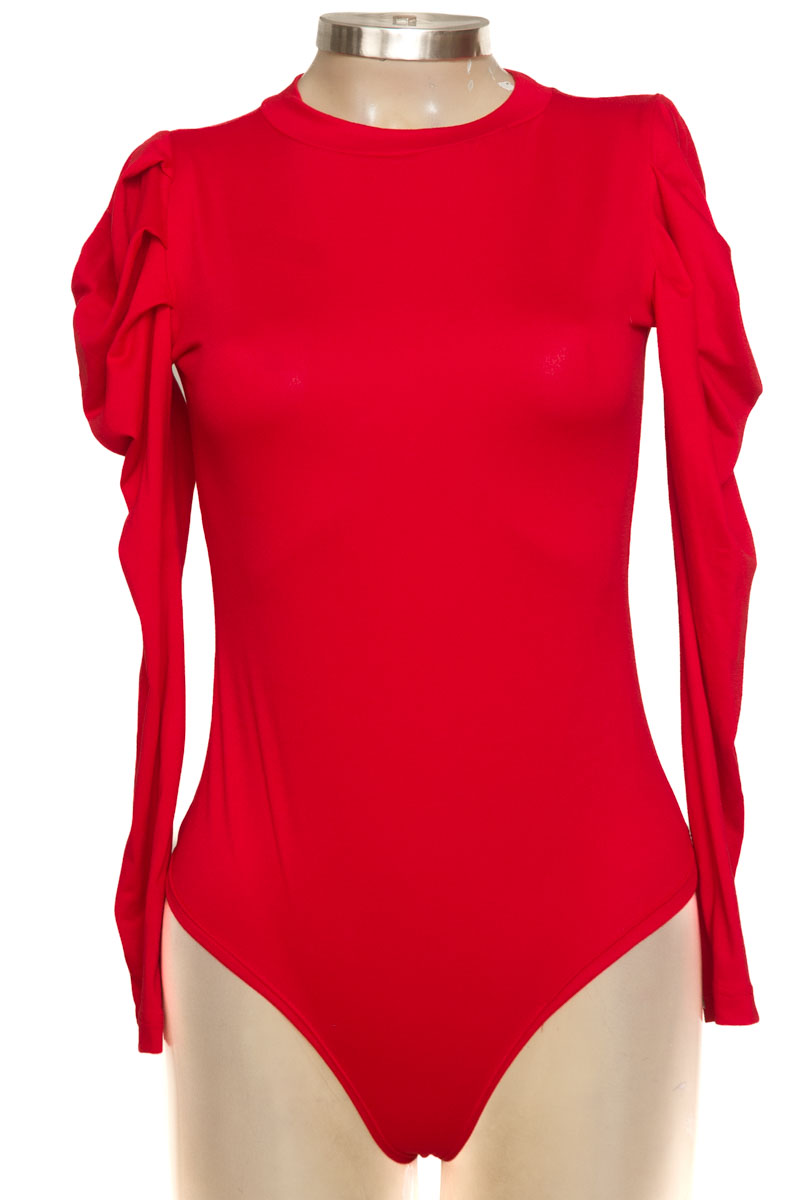 Top / Camiseta color Rojo - Closeando