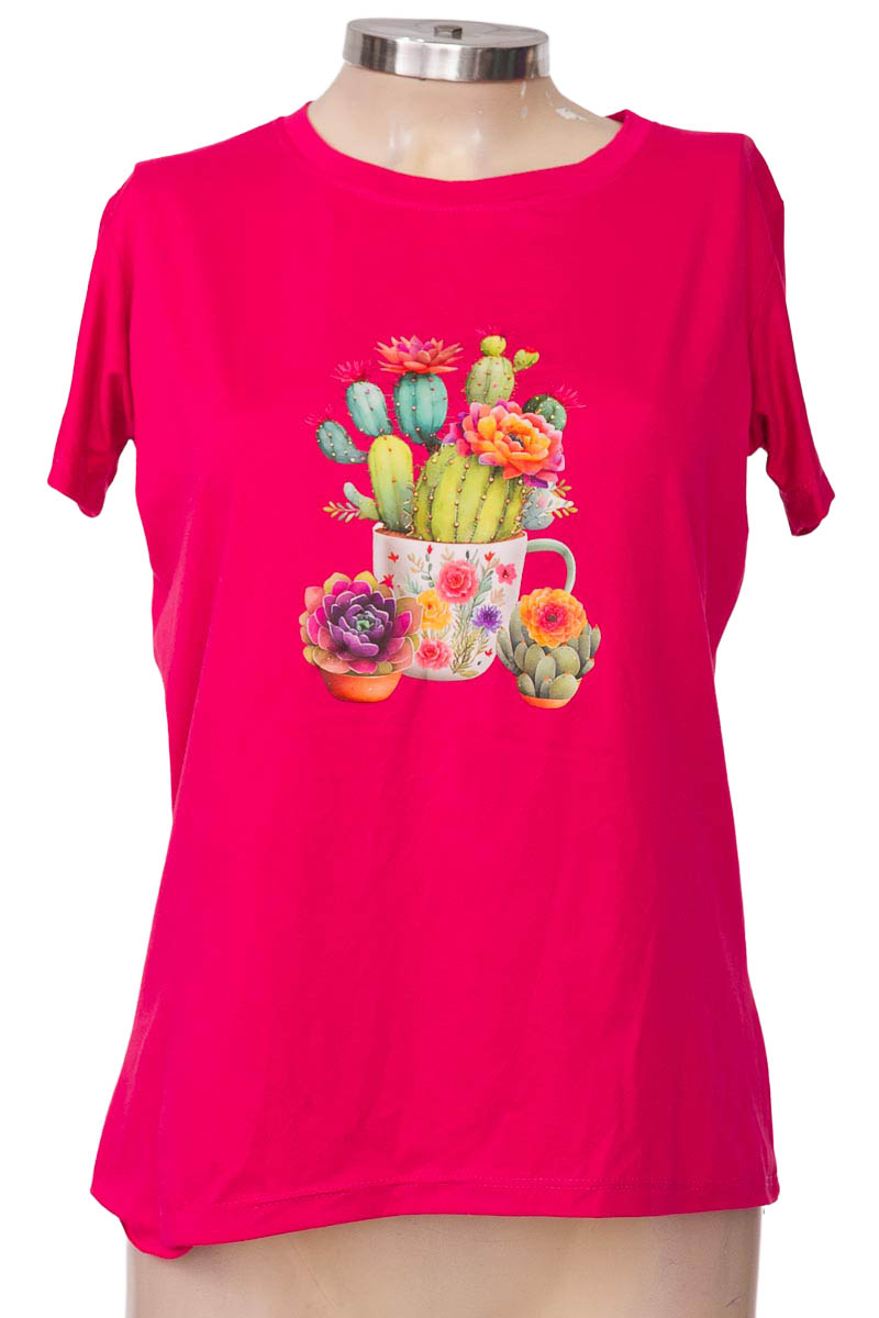 Top / Camiseta color Fucsia - Closeando