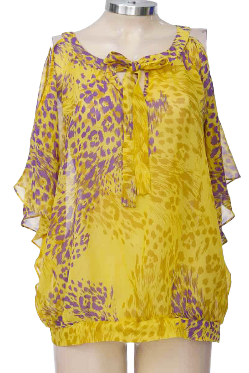 Blusa color Amarillo - Jennifer López