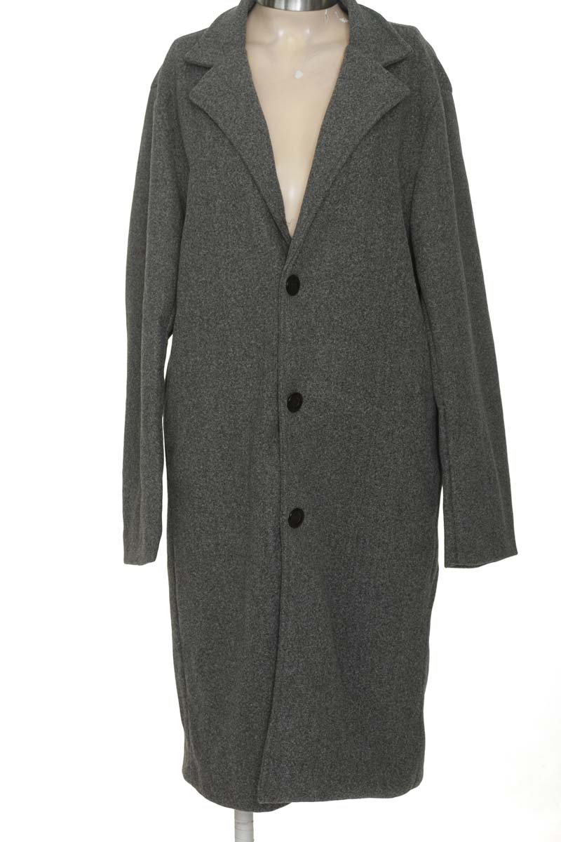 Chaqueta / Abrigo color Gris - Closeando