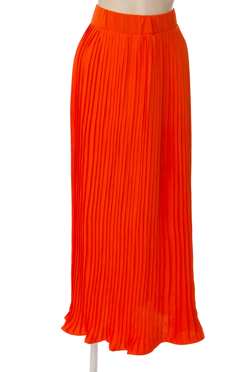 Falda color Naranja - Closeando