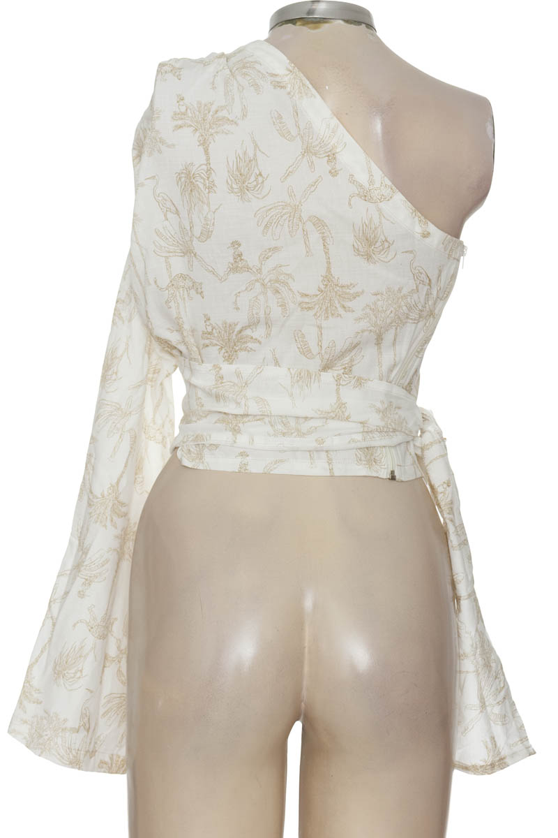 Blusa color Blanco - Closeando
