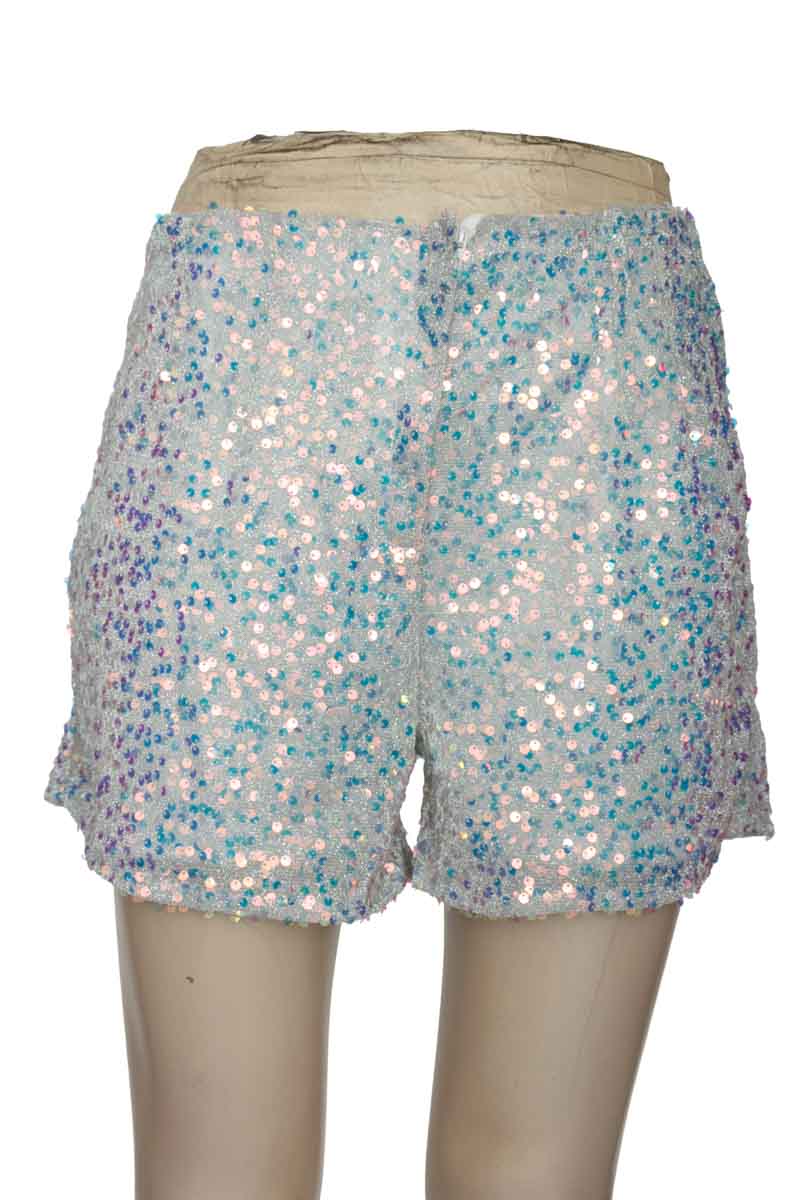 Short color Plateado - Closeando