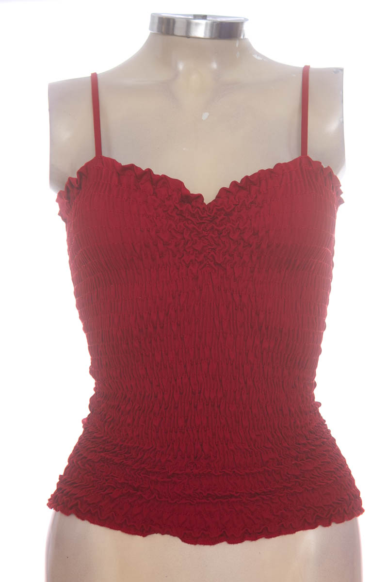 Top / Camiseta color Rojo - Closeando