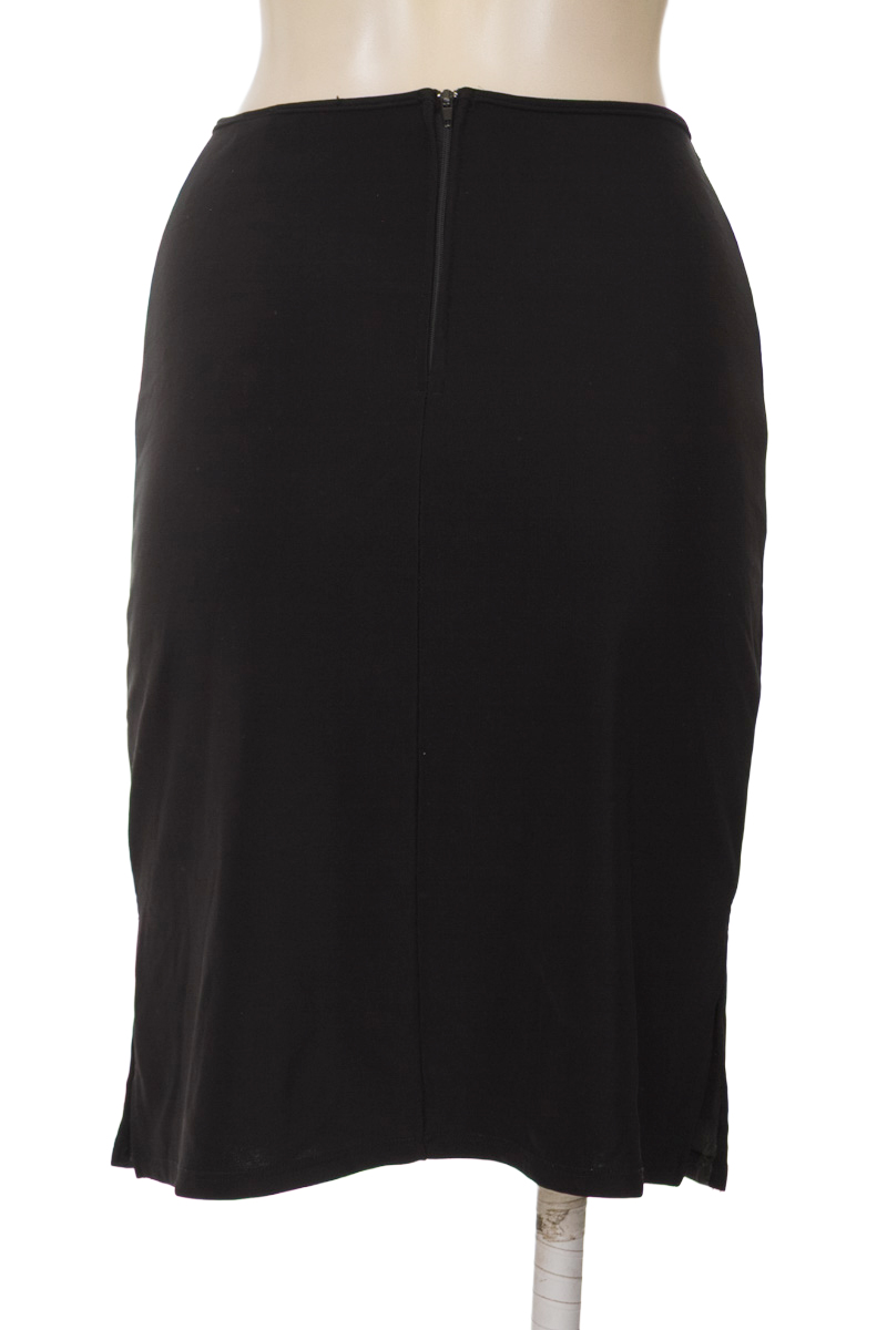 Falda color Negro - Closeando