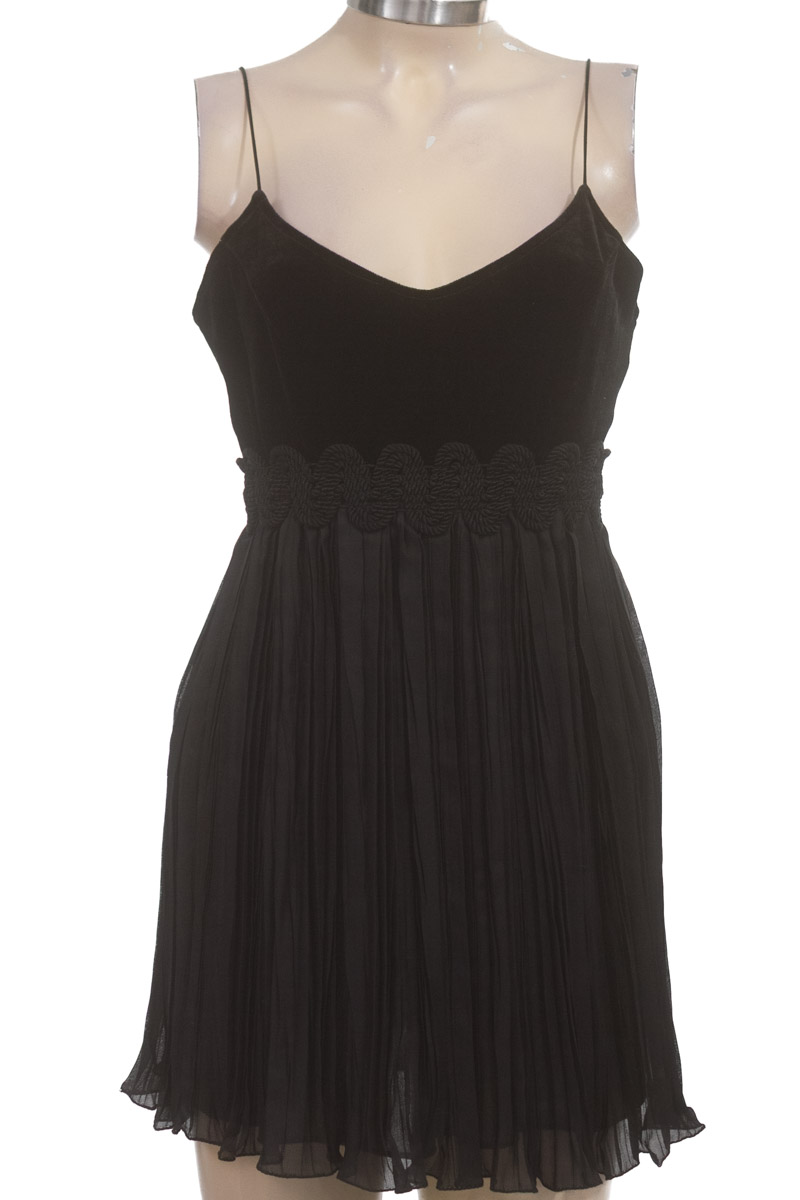 Vestido / Enterizo color Negro - Lipstick