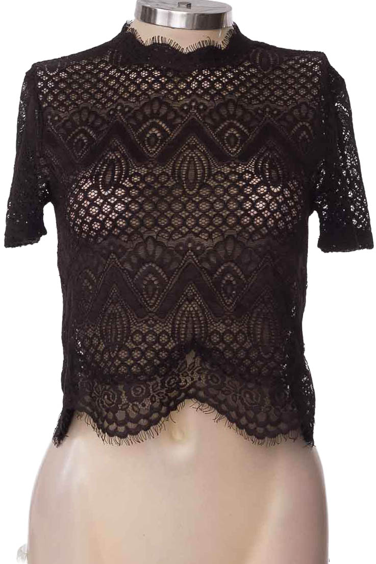 Top / Camiseta color Negro - Zara