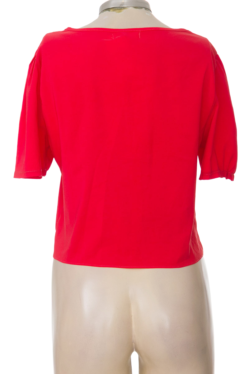 Top / Camiseta color Rojo - SUYE