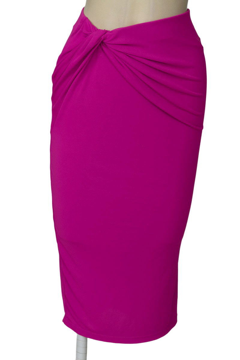 Falda color Fucsia - Zara