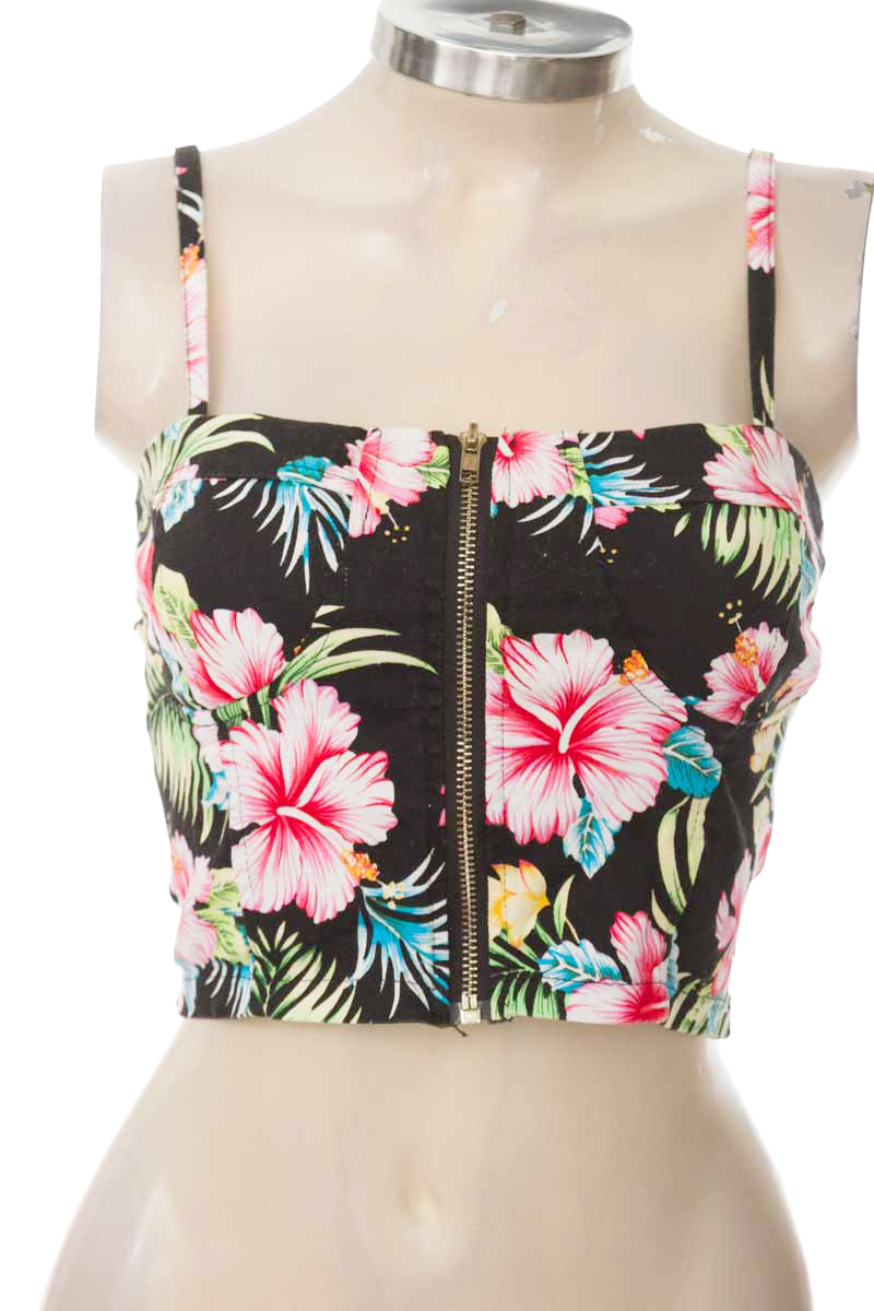 Top / Camiseta color Negro - Boteli